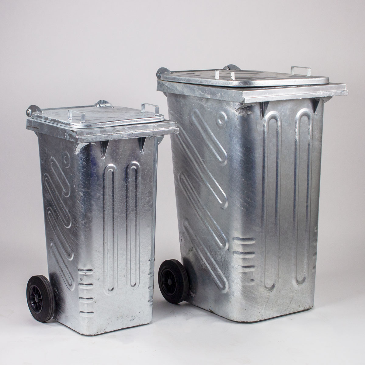 Conteneur poubelle métallique - Propreté & Hygiène chez Bauquip