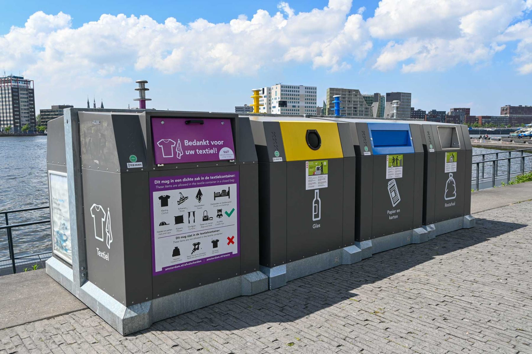 Les conteneur aérien de déchets Les conteneur aérien de déchets